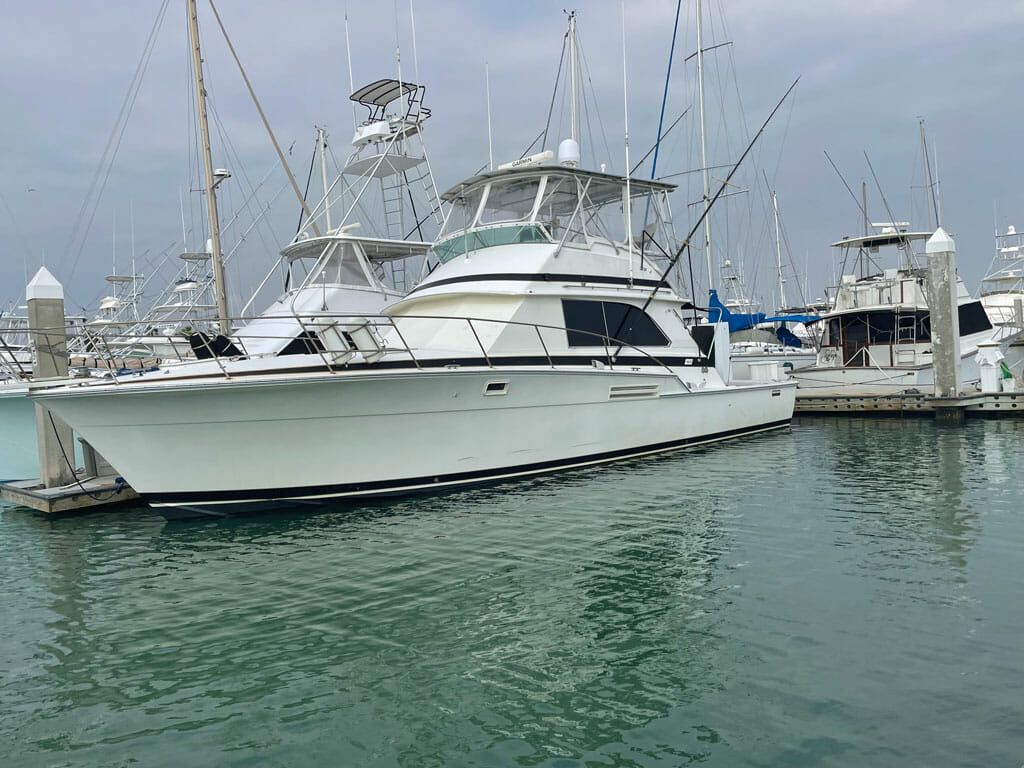 The Gambler - Premium Offshore Fishing Boat